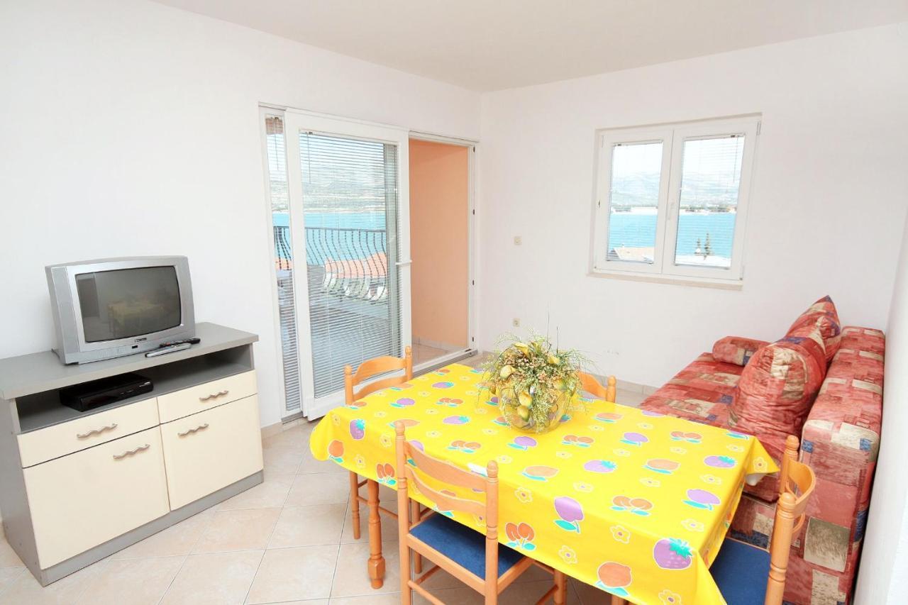 Apartments By The Sea Mastrinka, Ciovo - 4836 Trogir Exterior photo